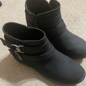 Short Ankle Black boots